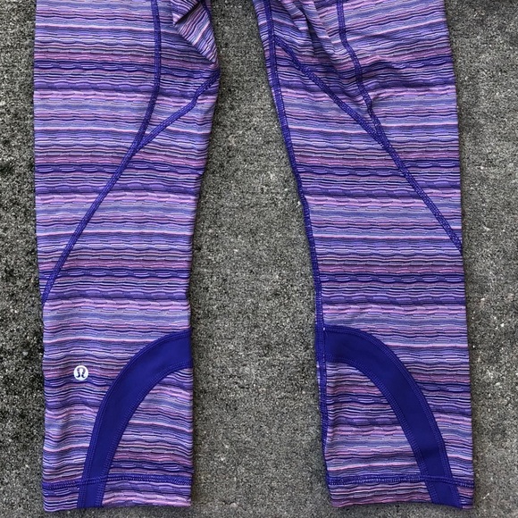 LULULEMON. Women’s. Leggings. Size 6. - Picture 4 of 10